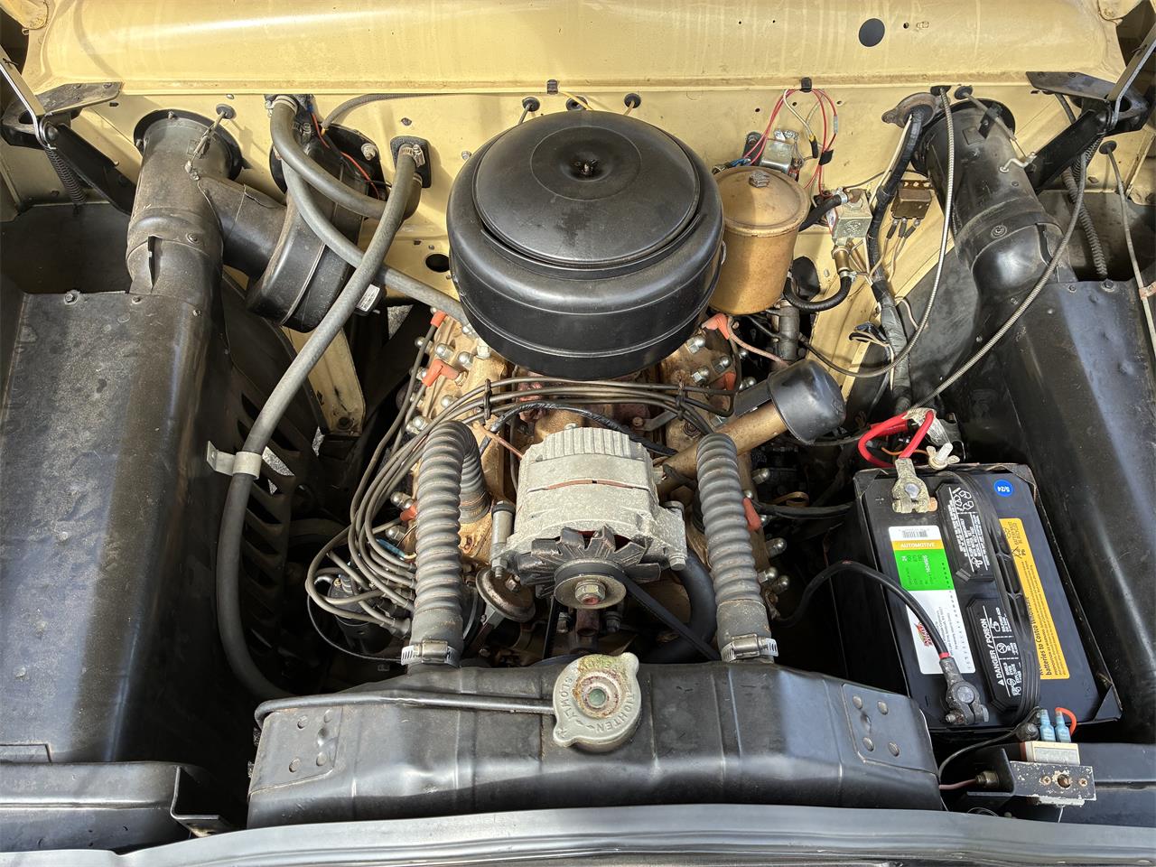 Ford-2-dr-coupe-1949-Mia-Mi-Cream-Tan-7