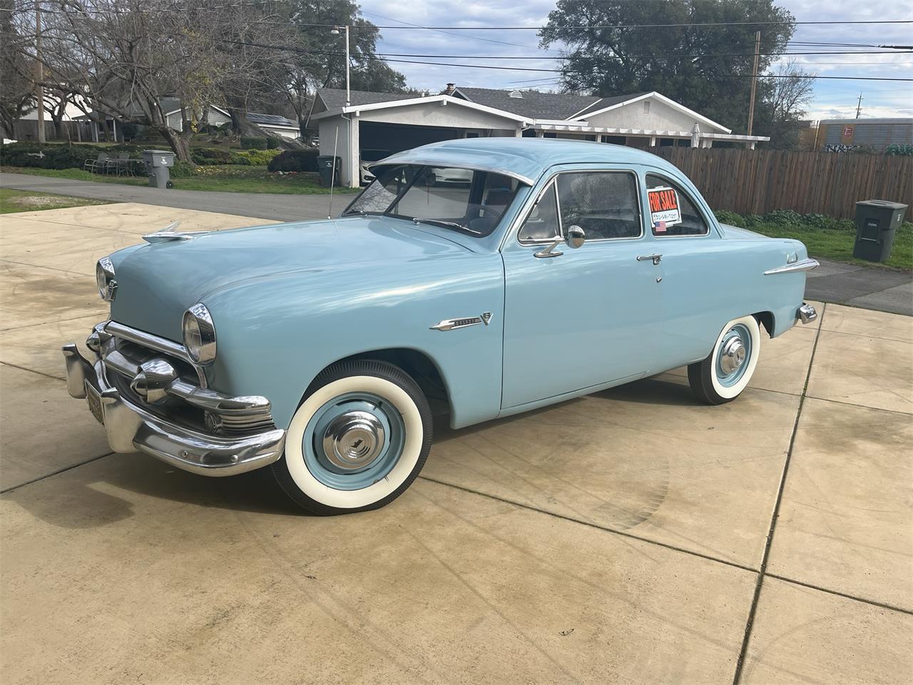 Ford-2-dr-coupe-1951-Glacier-Blue-Grey-2