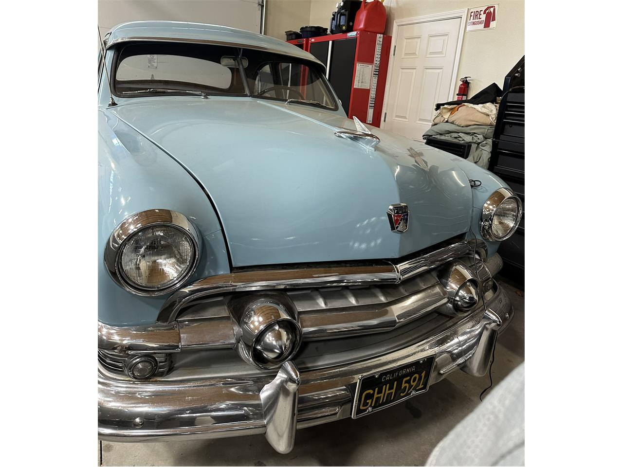 Ford-2-dr-coupe-1951-Glacier-Blue-Grey-3