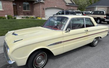 Ford-2-dr-coupe-1963-Yellow-Red-1