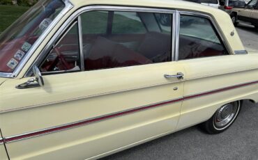 Ford-2-dr-coupe-1963-Yellow-Red-7