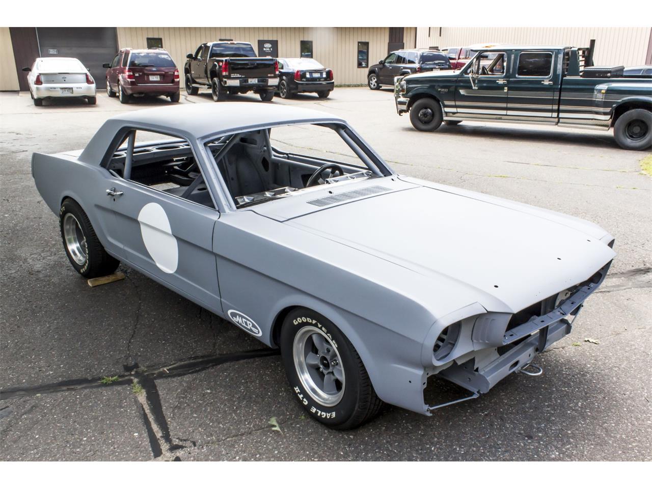 Ford-2-dr-coupe-1965-29