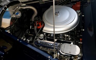Ford-2-dr-sedan-1933-Blue-amp-Silver-Light-gray-10