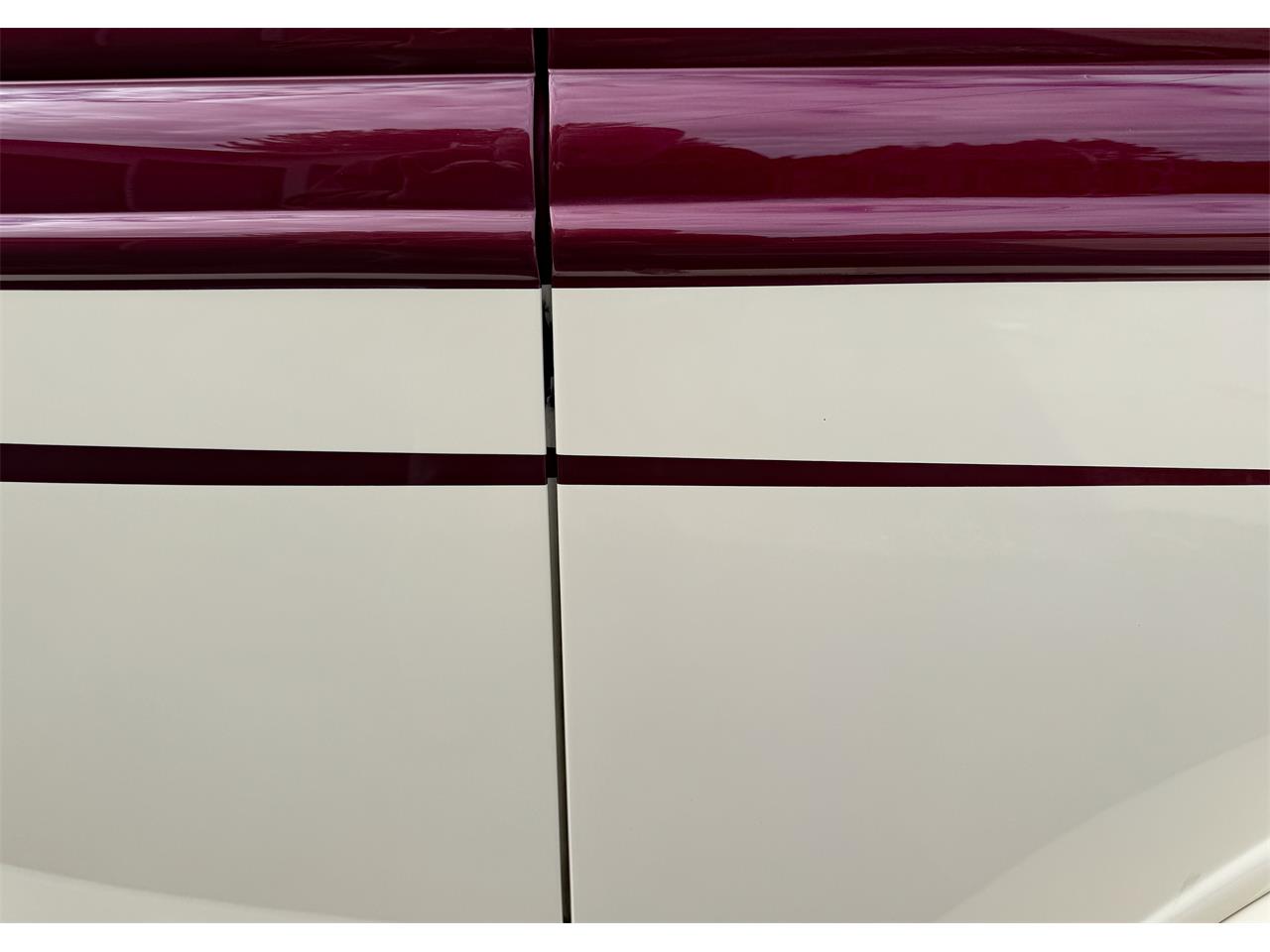 Ford-2-dr-sedan-1933-Maroon-and-cream-Maroon-and-cream-10