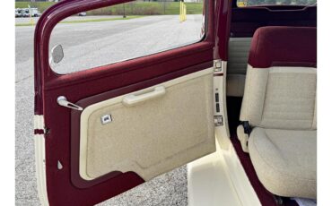 Ford-2-dr-sedan-1933-Maroon-and-cream-Maroon-and-cream-12