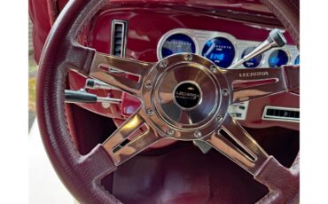 Ford-2-dr-sedan-1933-Maroon-and-cream-Maroon-and-cream-15