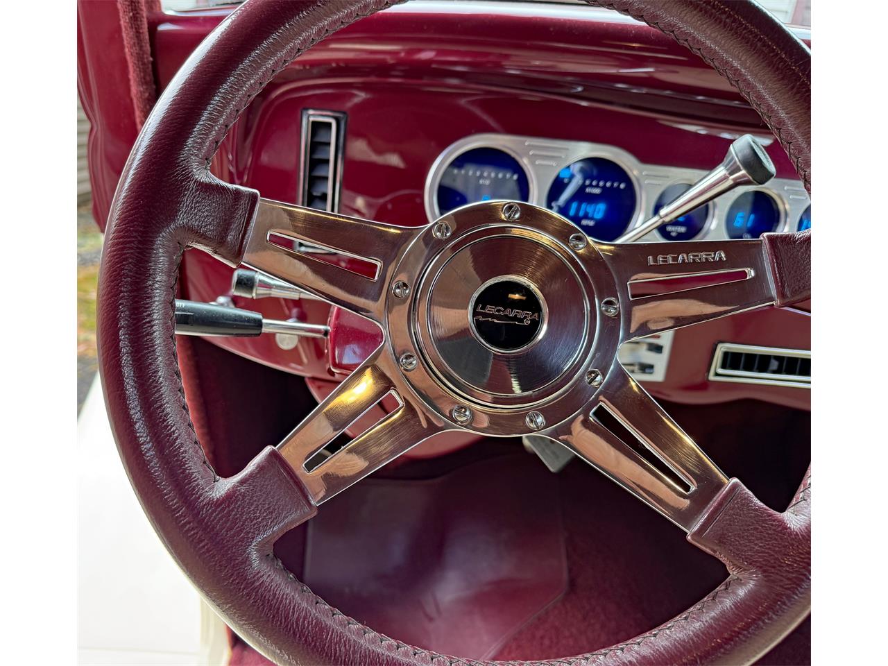 Ford-2-dr-sedan-1933-Maroon-and-cream-Maroon-and-cream-15