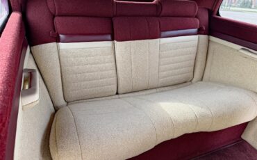 Ford-2-dr-sedan-1933-Maroon-and-cream-Maroon-and-cream-17