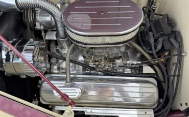 Ford-2-dr-sedan-1933-Maroon-and-cream-Maroon-and-cream-24