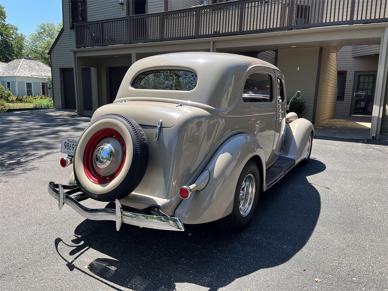 Ford-2-dr-sedan-1936-Tan-Tan-3