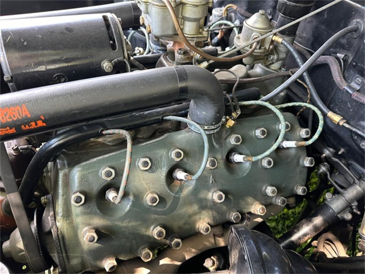 Ford-2-dr-sedan-1940-Black-Tan-19