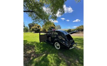 Ford-2-dr-sedan-1940-Black-Tan-6