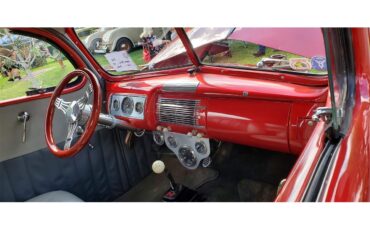 Ford-2-dr-sedan-1940-Red-Gray-6