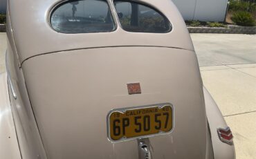 Ford-2-dr-sedan-1940-Tan-Brown-7