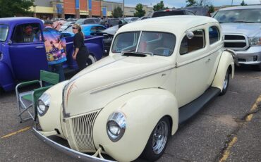 Ford-2-dr-sedan-1940-Vanilla-Shake-Tan-12