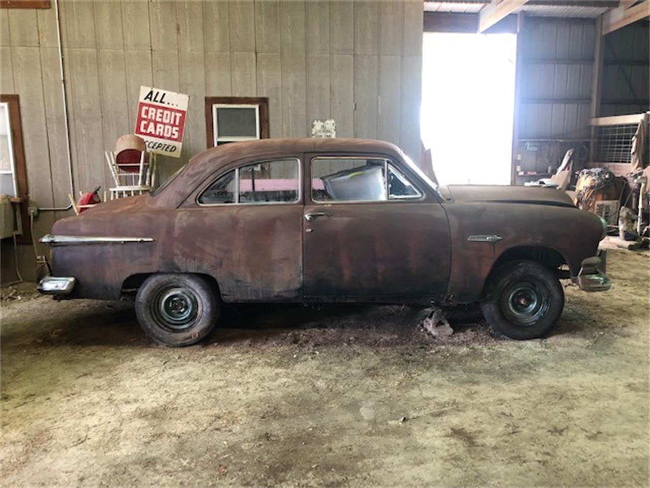 Ford-2-dr-sedan-1951-Black-surface-rust-Gray-and-Red-cloth-14