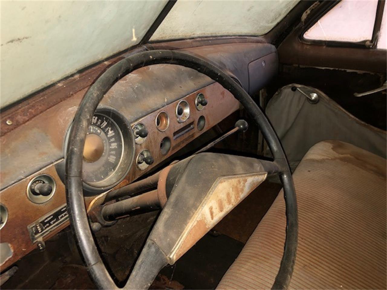 Ford-2-dr-sedan-1951-Black-surface-rust-Gray-and-Red-cloth-15