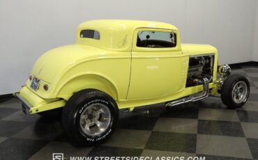 Ford-3-Window-1932-Coupe-11