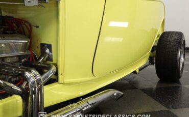 Ford-3-Window-1932-Coupe-21