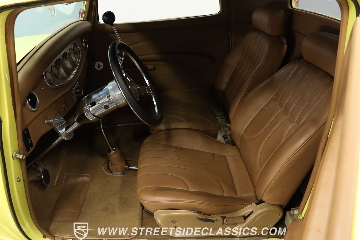 Ford-3-Window-1932-Coupe-31