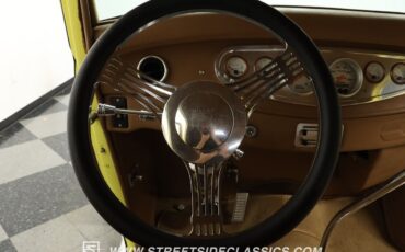 Ford-3-Window-1932-Coupe-32