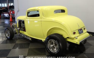Ford-3-Window-1932-Coupe-6