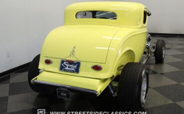 Ford-3-Window-1932-Coupe-9