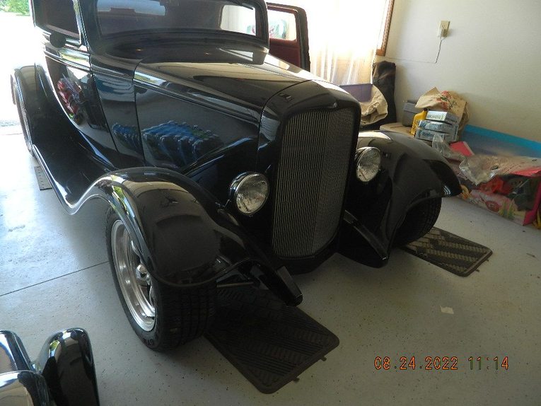 Ford-3-window-1932-3