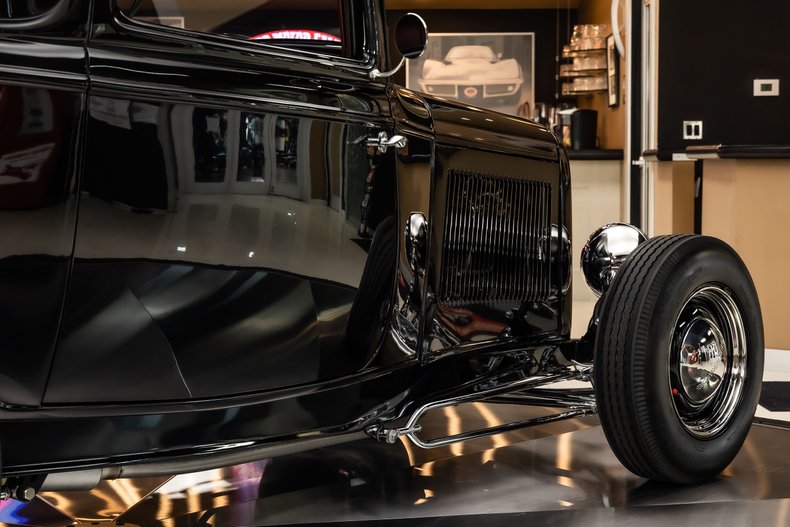Ford-3-window-1932-Black-14