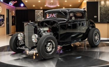 Ford-3-window-1932-Black