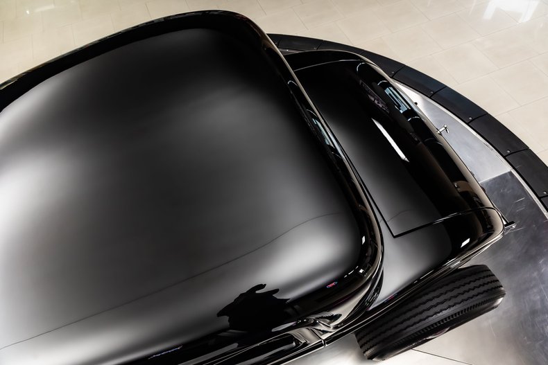 Ford-3-window-1932-Black-40