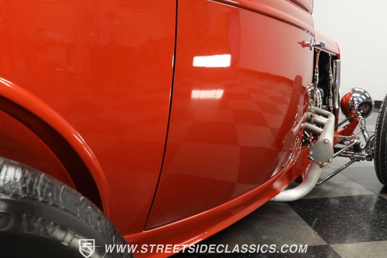 Ford-3-window-1932-Burnt-Orange-Metalli-Saddle-23