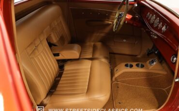 Ford-3-window-1932-Burnt-Orange-Metalli-Saddle-38