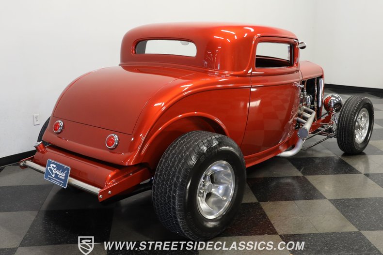 Ford-3-window-1932-Burnt-Orange-Metalli-Saddle-8