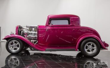 Ford-3-window-1932-Rosewood-Metallic-White-Rose-Leather-1