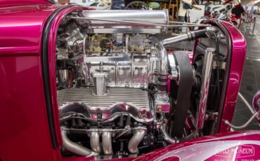 Ford-3-window-1932-Rosewood-Metallic-White-Rose-Leather-23