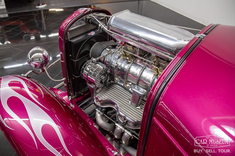 Ford-3-window-1932-Rosewood-Metallic-White-Rose-Leather-28