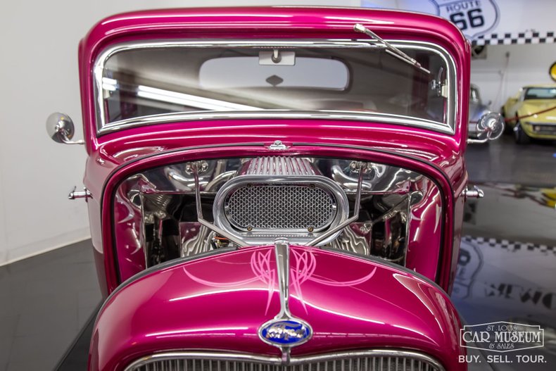 Ford-3-window-1932-Rosewood-Metallic-White-Rose-Leather-32