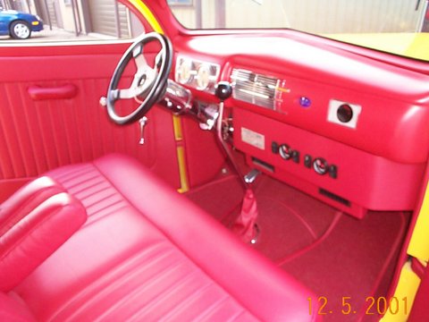 Ford-3-window-1939-YELLOW-2-STAGE-DEEP-RED-VINYL-4