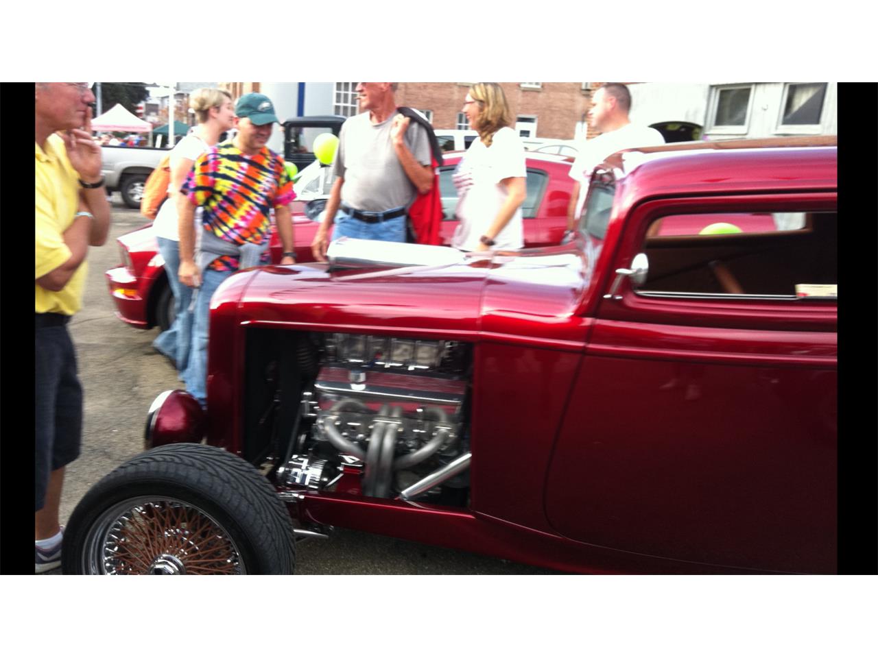 Ford-3-window-coupe-1932-Candy-Apple-Burgundy-Brown-14