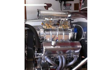 Ford-3-window-coupe-1932-Candy-Apple-Burgundy-Brown-17
