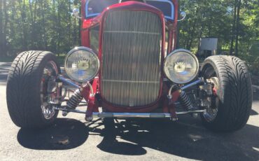 Ford-3-window-coupe-1932-Candy-Apple-Burgundy-Brown-2