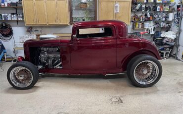 Ford-3-window-coupe-1932-Candy-Apple-Burgundy-Brown-22