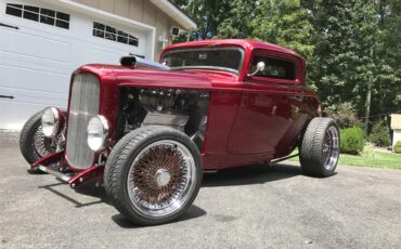 Ford-3-window-coupe-1932-Candy-Apple-Burgundy-Brown