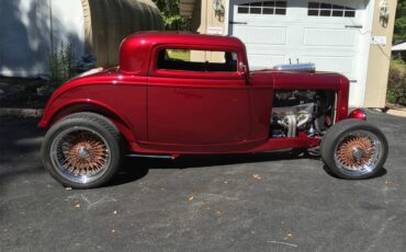 Ford-3-window-coupe-1932-Candy-Apple-Burgundy-Brown-4