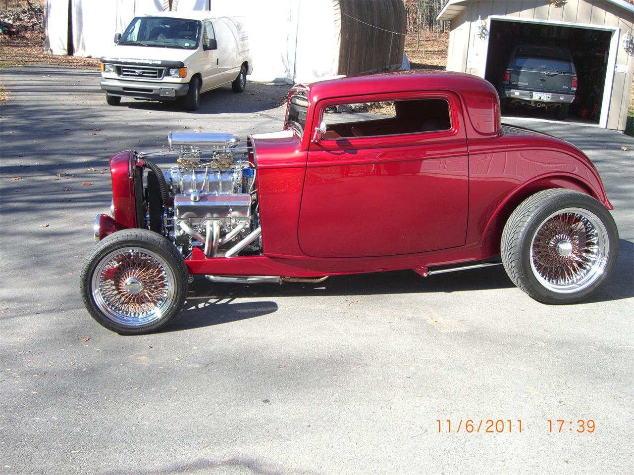 Ford-3-window-coupe-1932-Candy-Apple-Burgundy-Brown-6
