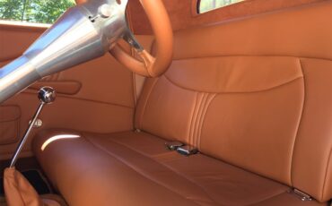 Ford-3-window-coupe-1932-Candy-Apple-Burgundy-Brown-7