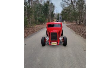 Ford-3-window-coupe-1932-Red-Gray-1