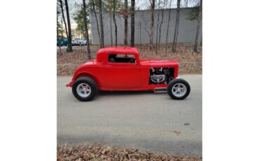 Ford-3-window-coupe-1932-Red-Gray-3