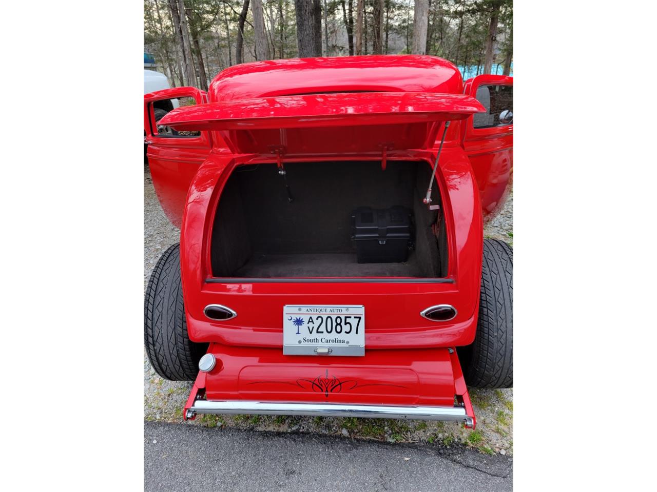 Ford-3-window-coupe-1932-Red-Gray-5